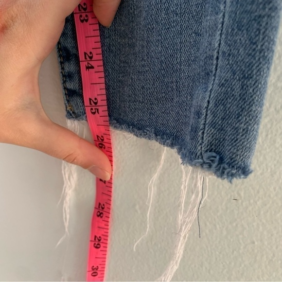 Levi’s medium wash high rise button fly wedgie skinny distressed jeans - Picture 6 of 9